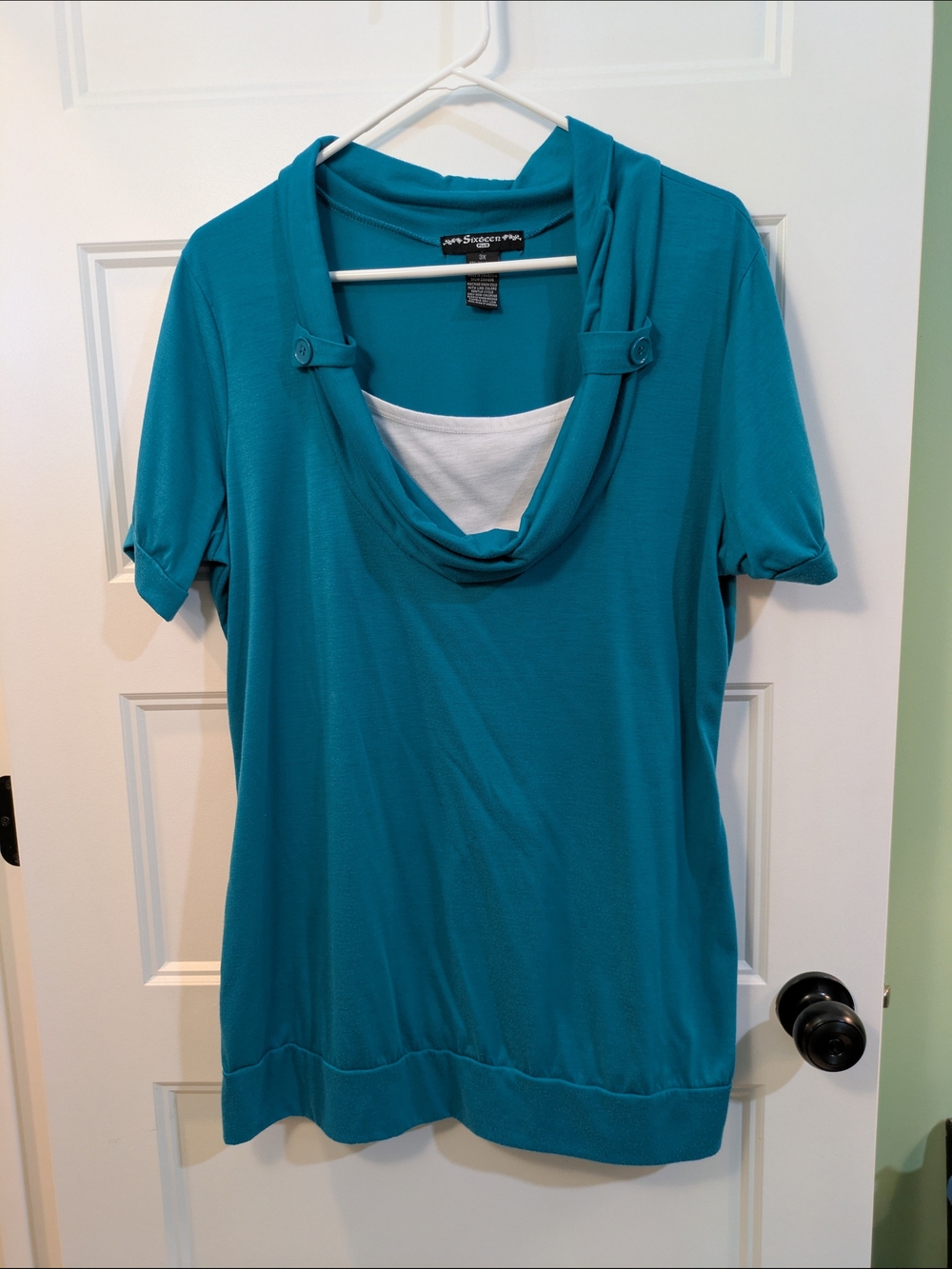 🔴 3/$15 Teal Short-Sleeve Cowl Neck Tunic with White Inset